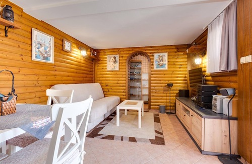 Breznik Plesivicki House | Stunning home in Plesivica with sauna
