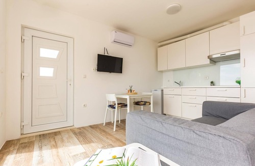 Podgora House | Stunning home in Podgora with house sea view