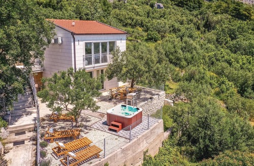 Podgora House | Stunning home in Podgora with house sea view