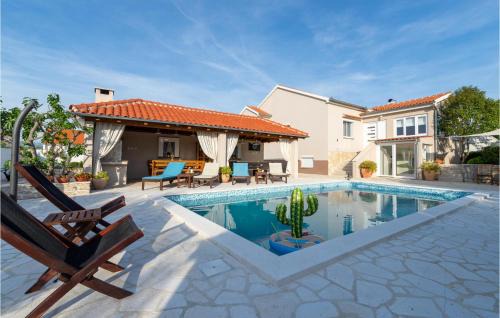 Pridraga House | Stunning Home In Pridraga