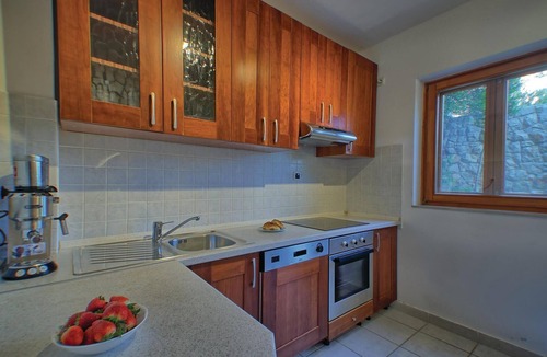 Prizba House | Stunning home in Prizba