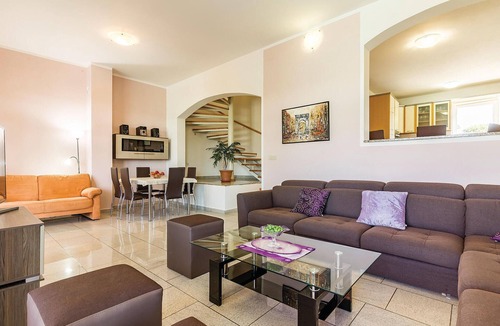Galizana House | Stunning home in Pula