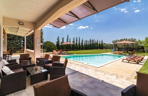Galizana House | Stunning home in Pula
