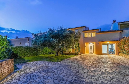 Vinkuran House | Stunning home in Pula
