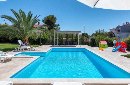 Valdebek House | Stunning home in Pula