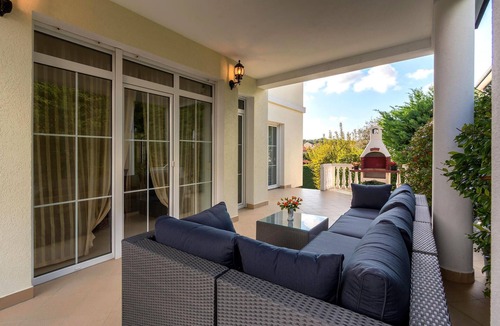 Valdebek House | Stunning home in Pula