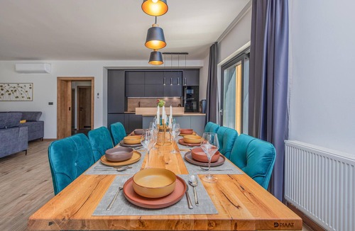 Brusane House | Stunning home in Rizvanusa with sauna