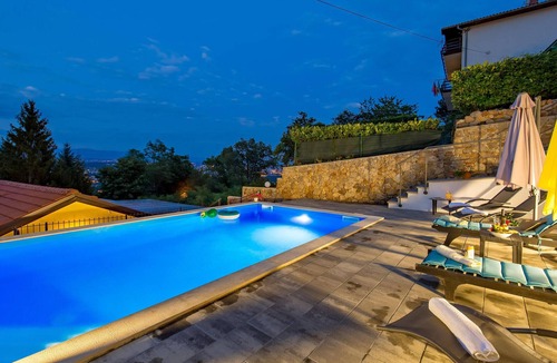 Rukavac House | Stunning home in Rukavac