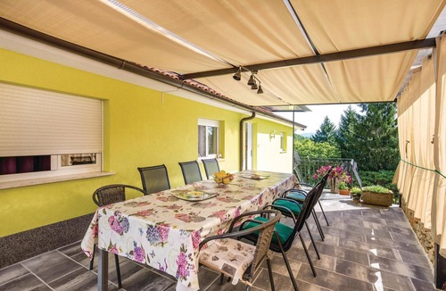 Rukavac House | Stunning home in Rukavac