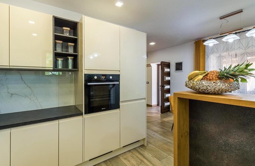 Sajini House | Stunning home in Sajini