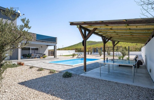 Stankovci House | Stunning home in Stankovci