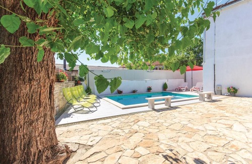 Stifanici House | Stunning home in Stifanici