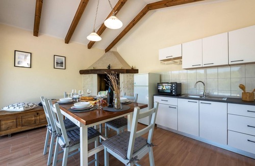 Strmac House | Stunning home in Strmac