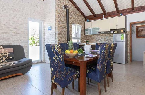 Tkon House | Stunning home in Tkon