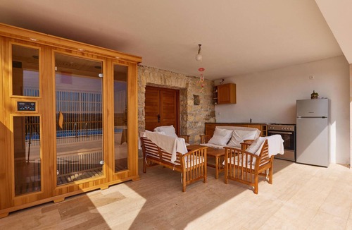 Visoko House | Stunning home in Visoko with sauna
