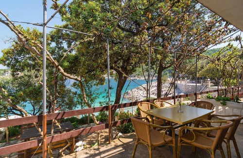 Pokrivenik House | Stunning home in Zastrazisce with house sea view