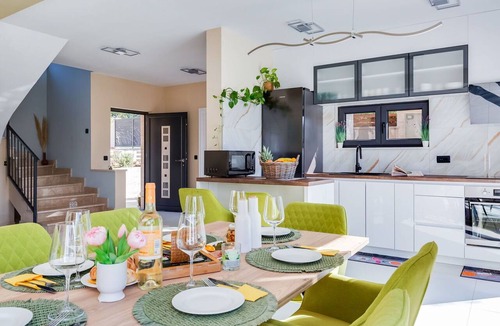 Pakostane Villa | Stunning private villa for 6 people with private pool, WIFI, A/C, TV and terrace