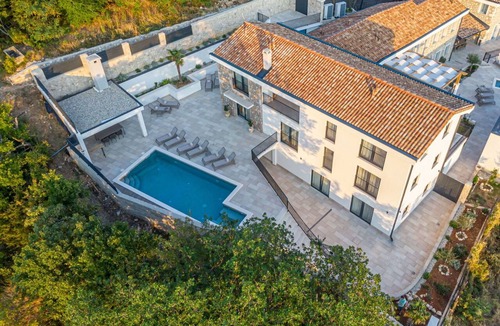 Bribir Villa | Stunning private villa for 10 people with hot tub, WIFI, A/C, private pool, TV and terrace