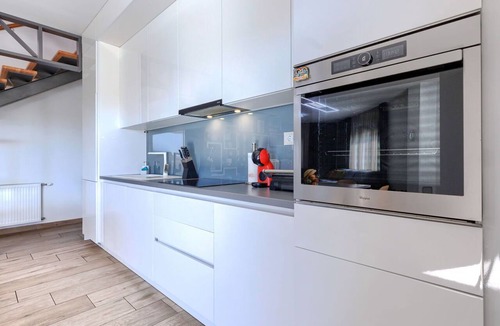 Loborika Villa | Stunning private villa for 8 people with A/C, private pool, WIFI, TV, terrace and pets allowed
