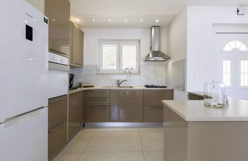 Duga Luka House | Stunning private villa for 9 people with WIFI, A/C, private pool, TV and terrace