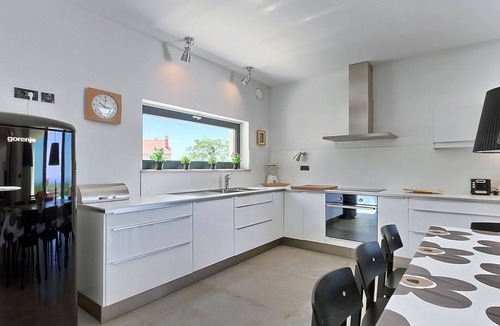 Strpacici Villa | Stunning private villa for 8 guests with WIFI, private pool, A/C, TV, patio and panoramic view