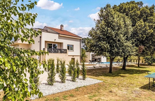Murvica House | Stunning private villa for 8 people with A/C, private pool, WIFI, TV and terrace