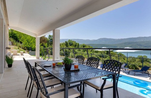 Garjak House | Stunning private villa for 8 people with private pool, WIFI, A/C, hot tub, TV and terrace