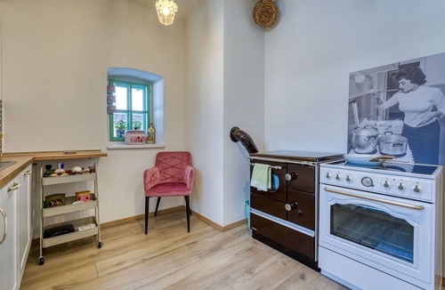 Vrbovsko House | Stunning private villa for 10 people with WIFI, TV and terrace