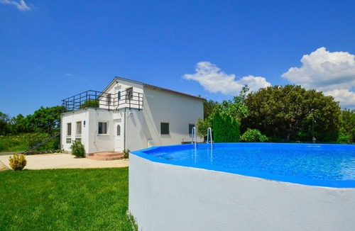 Pomer House | Stunning private villa for 6 guests with private pool, WIFI, A/C, TV, terrace and pets allowed