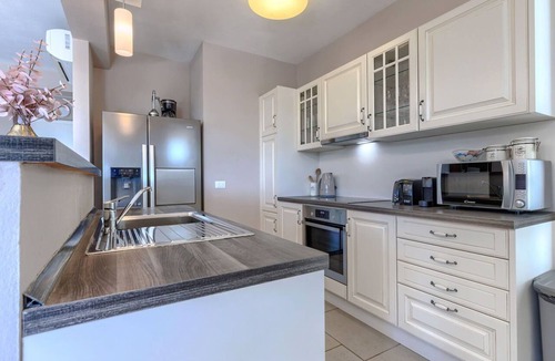 Strpacici Villa | Stunning private villa with private pool, A/C, WIFI, hot tub, TV, terrace and pets allowed