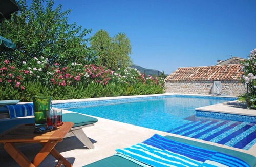 Mali Ston House | Stunning Stone 3 Bed Villa in Historic Mali Ston with Large Private Pool