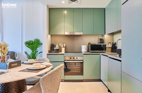 Al Wasl Apartment | Stylish City Walk Apt | Near Downtown Dubai