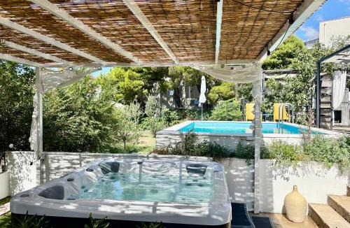Bidol Apartment | Summer app Pool spa Jacuzzi city center