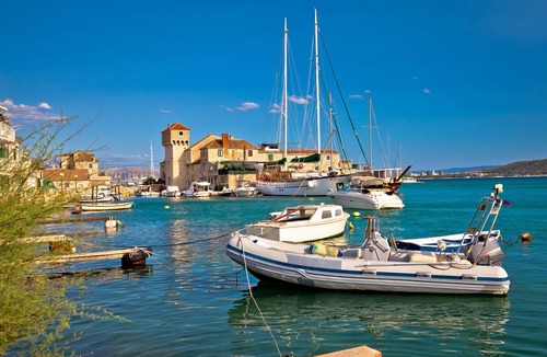 Kastel Gomilica Boat Rental | Sun-Kissed Sailing Adventure in Split, Croatia