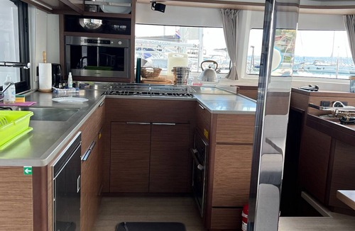 Kastel Gomilica Boat Rental | Sun-Kissed Sailing Adventure in Split, Croatia