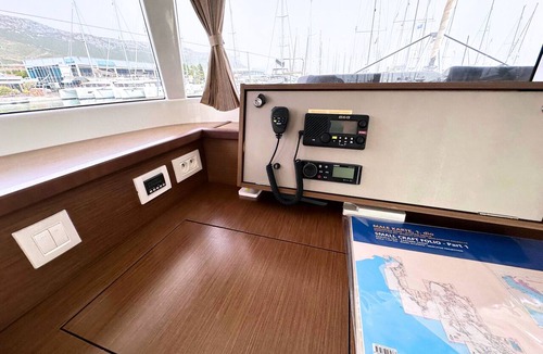 Kastel Gomilica Boat Rental | Sun-Kissed Sailing Adventure in Split, Croatia