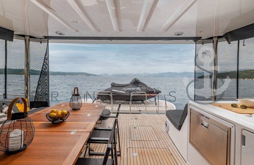 Kastel Gomilica Boat Rental | Sun-Kissed Sailing Adventure in Split, Croatia