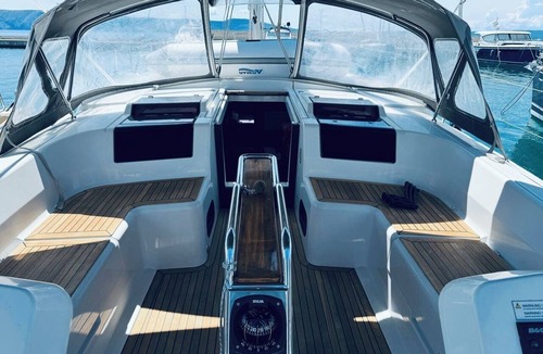 Novi Vinodolski Boat Rental | Sun-Kissed Sailing Adventure in Northern Croatia