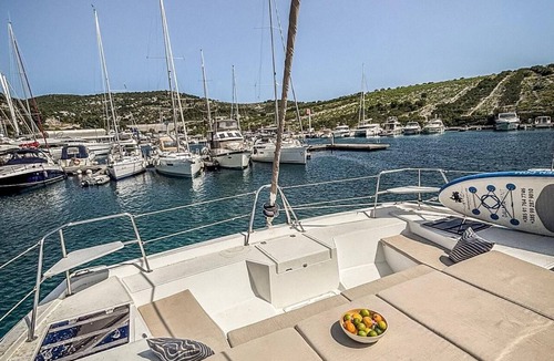 Primosten Boat Rental | Sun-Kissed Sailing Adventure in Sibenik, Croatia