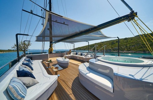 Split Boat Rental | Sun-Kissed Sailing Adventure in Split, Croatia