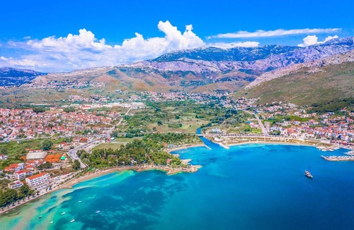 Cove Makarac (Milna) Boat Rental | Sun-Kissed Sailing Adventure in Split-Dalmacia, Croatia