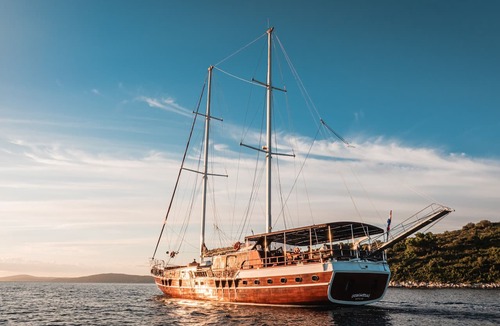 Split Boat Rental | Sun-Kissed Sailing Adventure in Split, Croatia