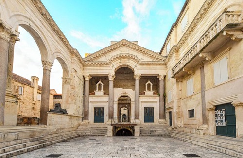 Bacvice Boat Rental | Sun-Kissed Sailing Adventure in Split, Croatia