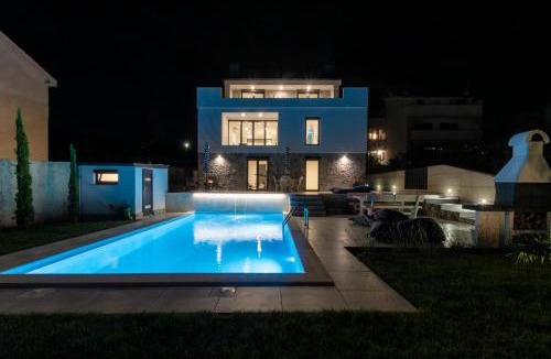 Kornic Villa | Sun & Sea Villa with a view