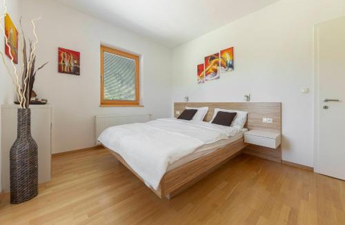 Gozd Martuljek Apartment | Sunee Apartment