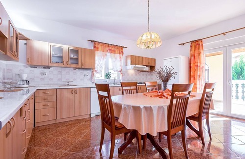 Pomer House | Sunny holiday home near Medulin with large garden