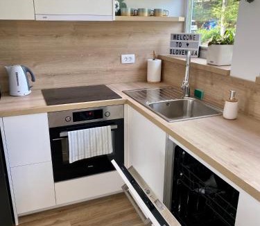 Dobeno Apartment | Sunny Oak Estate