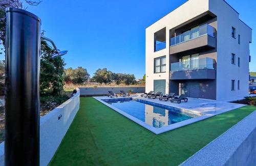 Bibinje Apartment | Sunny Oasis