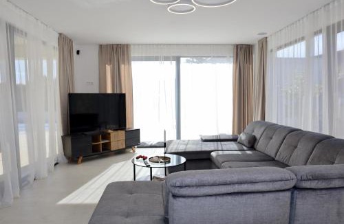 Rogac Villa | Sunset Villa Aves with Pool, Gym and Sauna, Sea view