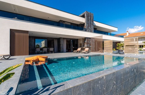 Vir Villa | Suva Punta Elite by Villas Guide